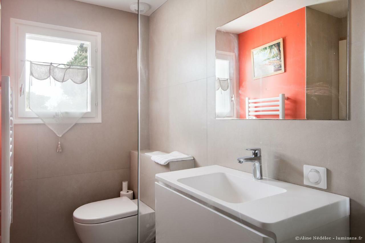 Maison Thalaos La Flotte Luaran gambar